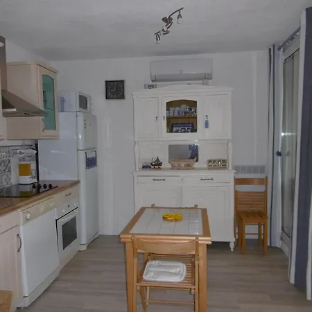 - T2 Climatise, Piscine, Tennis, Proche Et Commerces, 4/5 Pers - Fr-1-796-4 * Gruissan